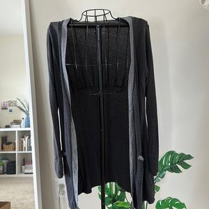 Grey cardigan buttondown